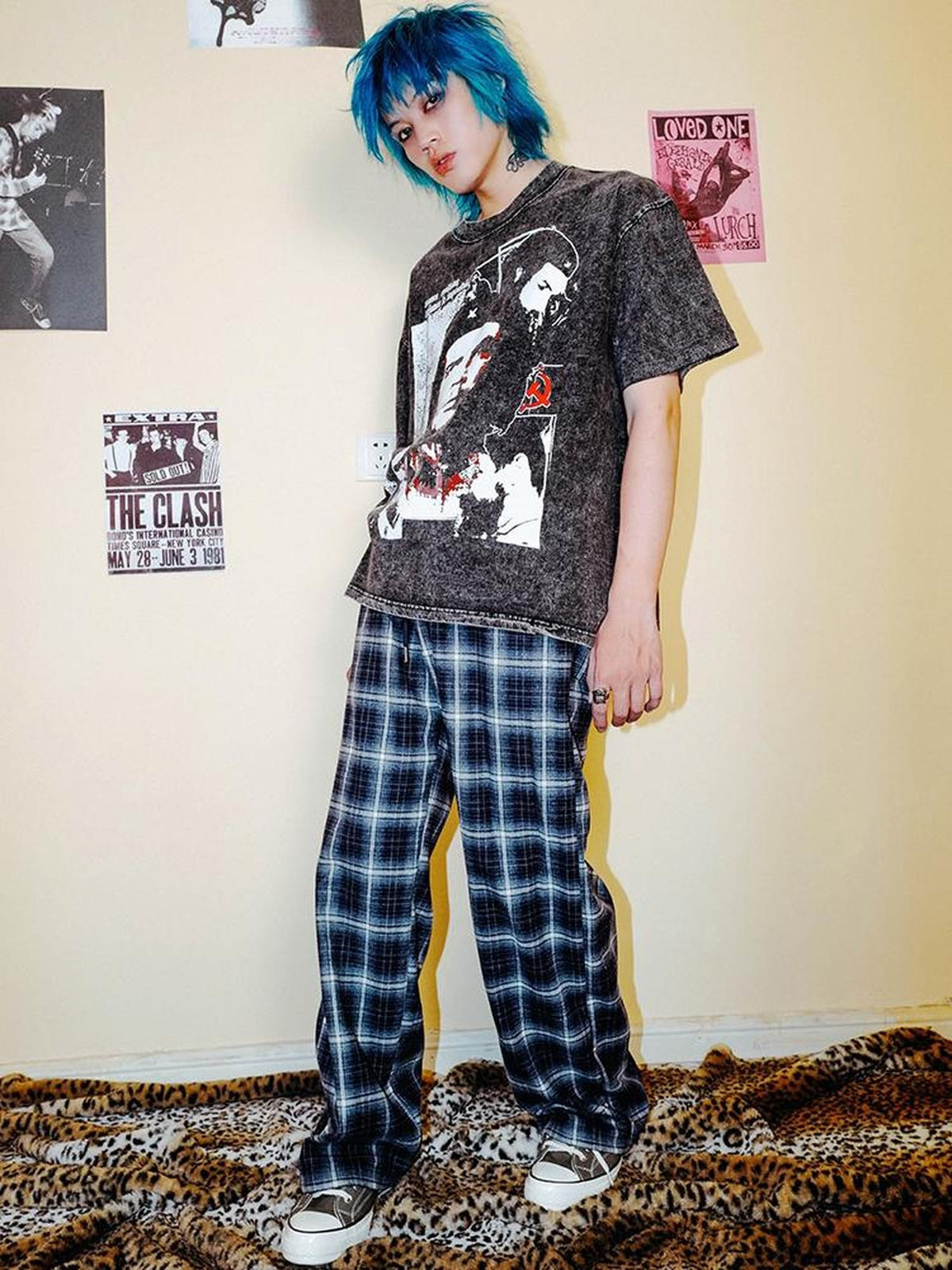 Rs by RebelSeed Distressed Guevara Print Oversized Women&