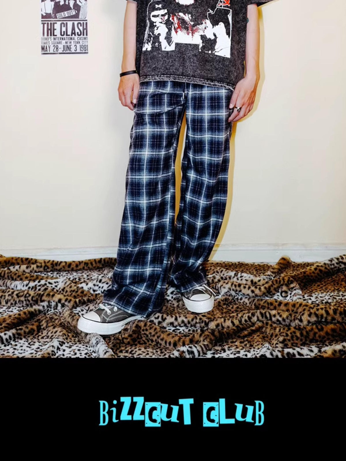 Rs by RebelSeed Distressed Guevara Print Oversized Women&