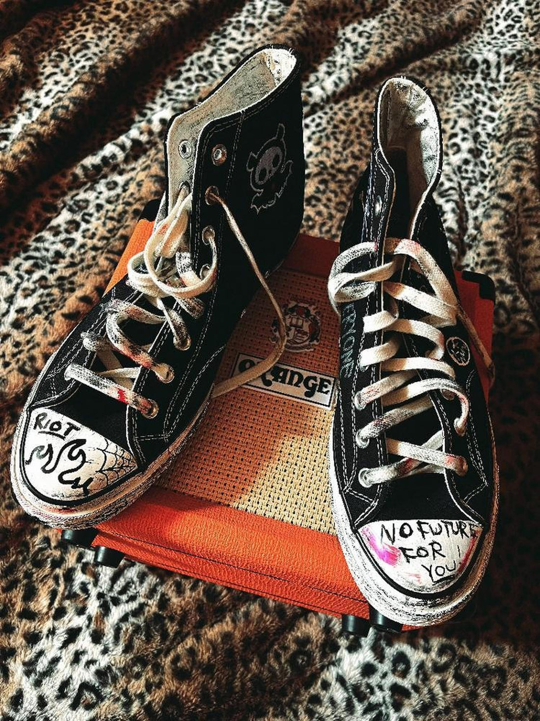 Rs by RebelSeed Embroidery Graffiti Hand Painted Distressed Women&