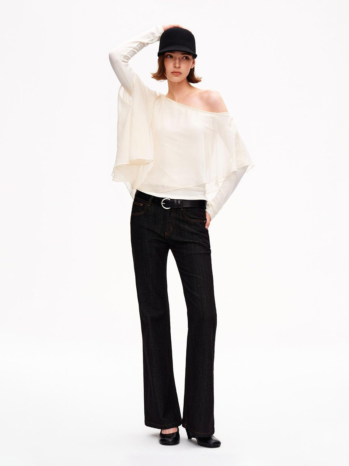STRIKE A POSE Asymmetric Bell Sleeve Knit Women&