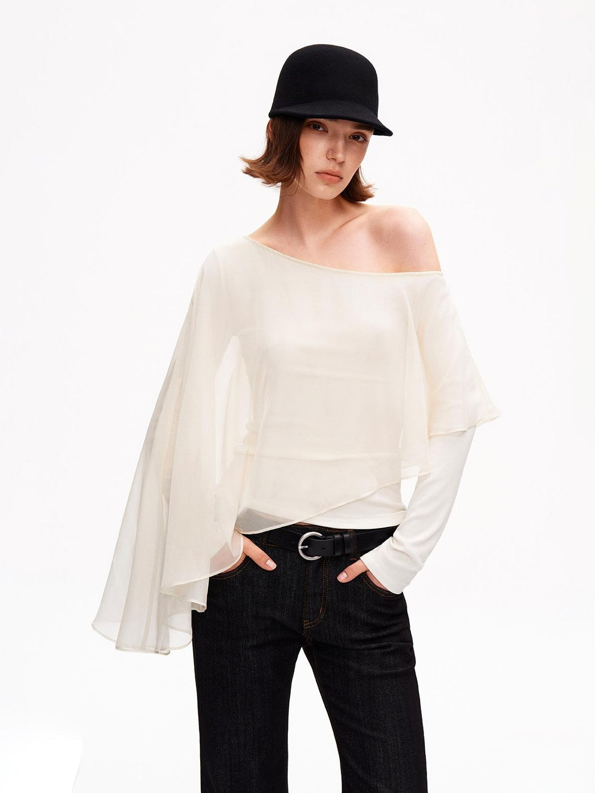 STRIKE A POSE Asymmetric Bell Sleeve Knit Women&