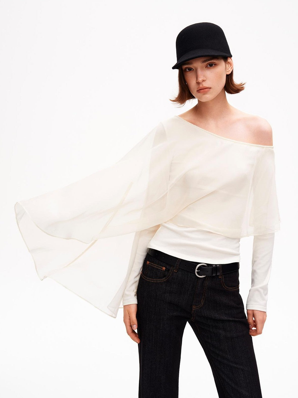 STRIKE A POSE Asymmetric Bell Sleeve Knit Women&