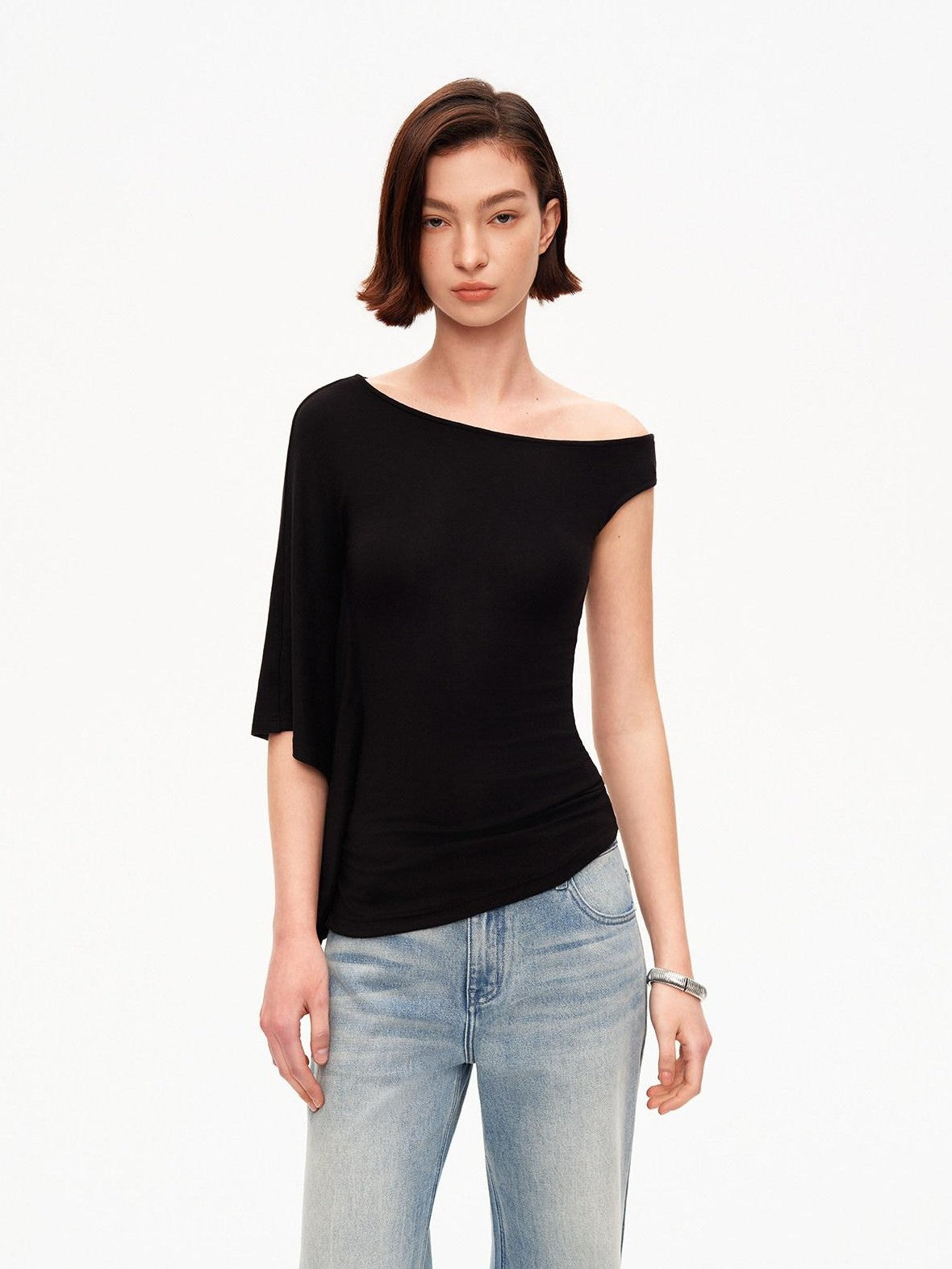 STRIKE A POSE Asymmetric Slanted Knit Short Sleeve Women&