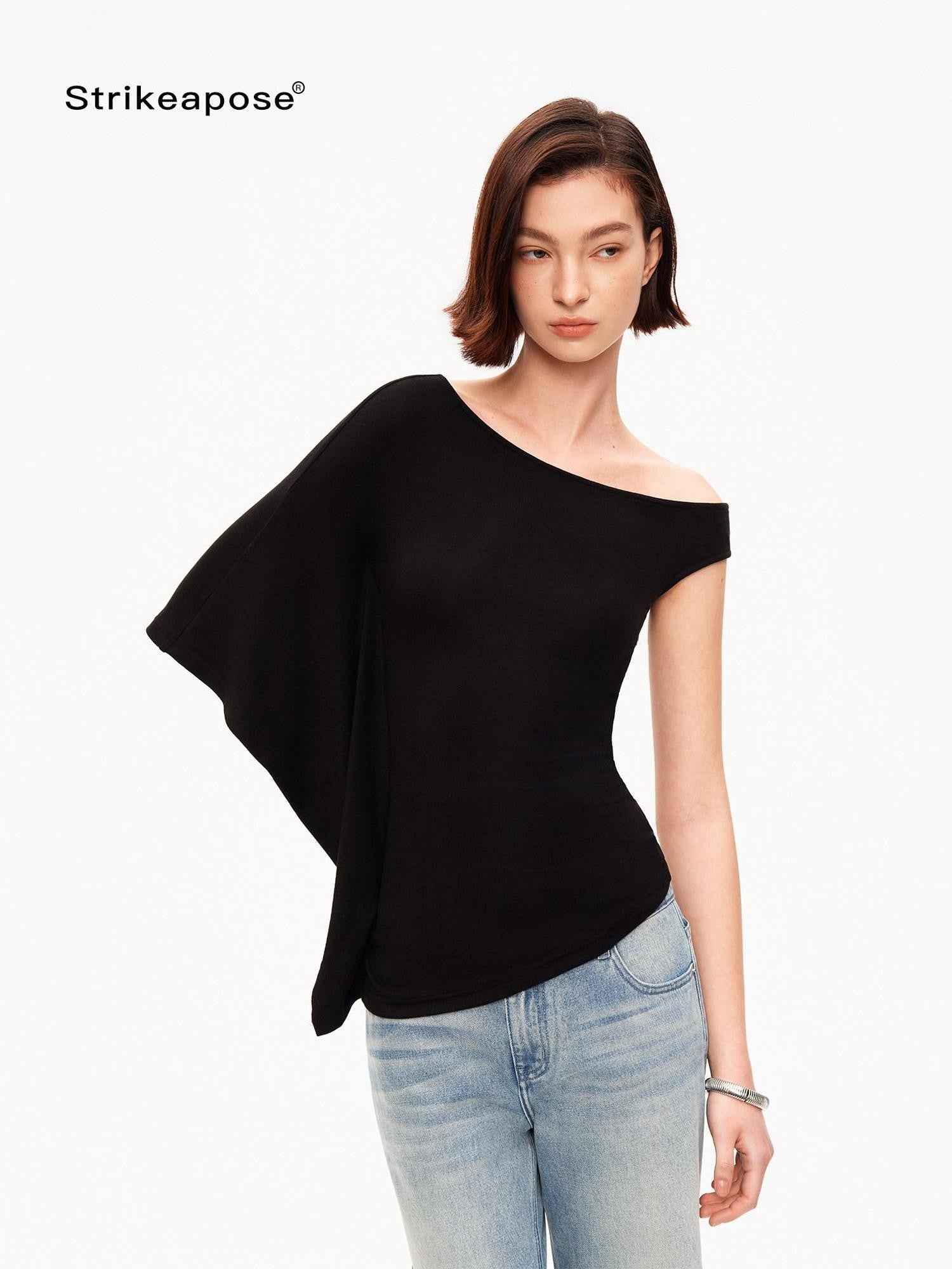 STRIKE A POSE Asymmetric Slanted Knit Short Sleeve Women&