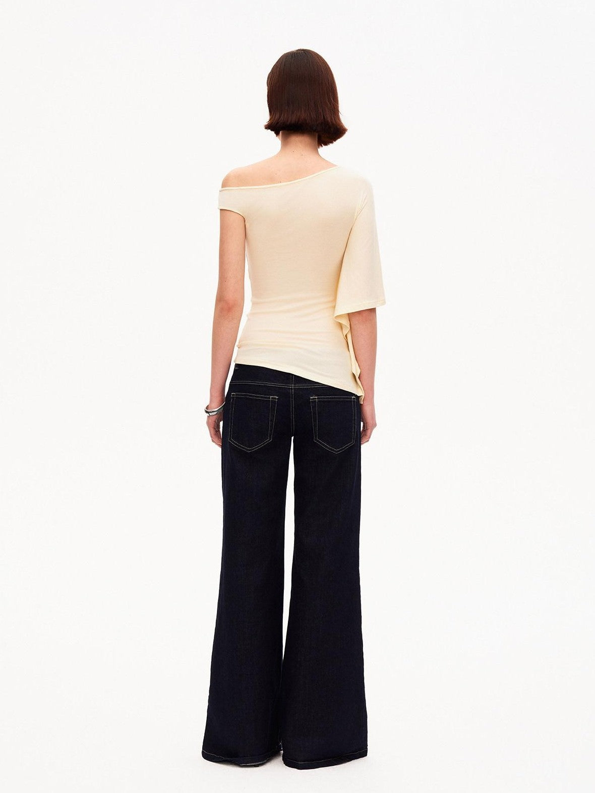 STRIKE A POSE Asymmetric Slanted Knit Short Sleeve Women&