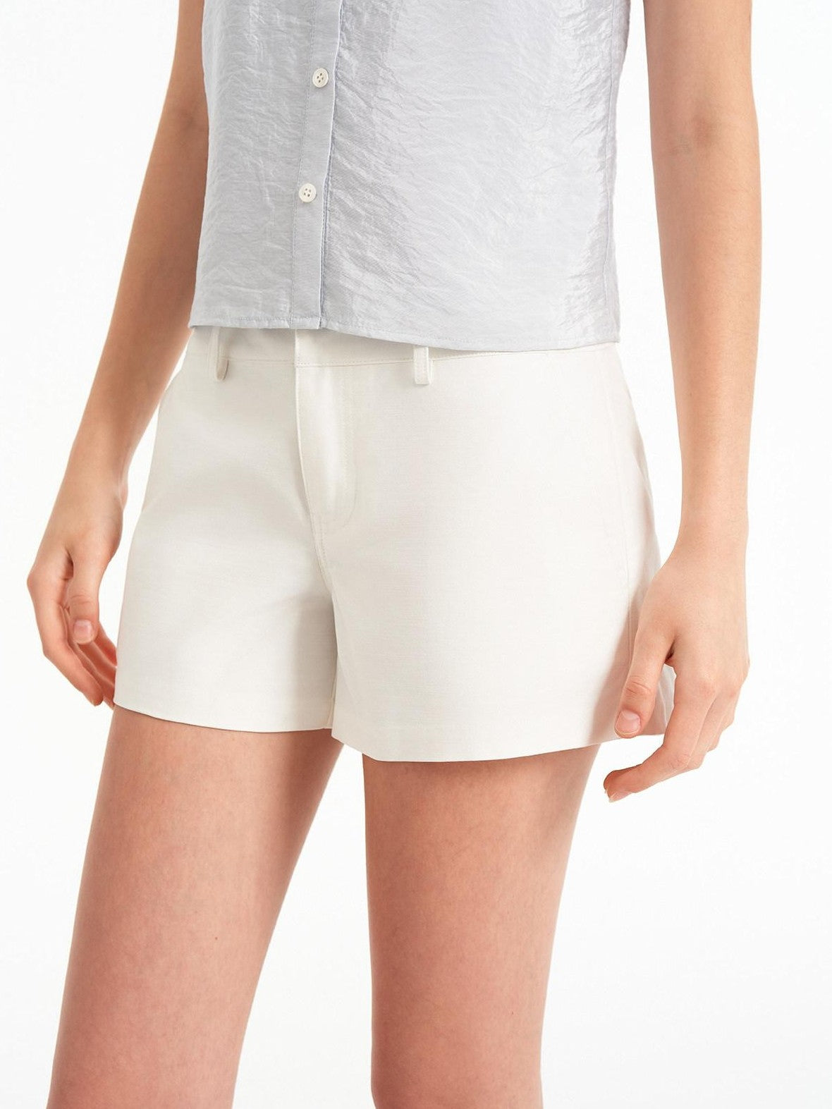 STRIKE A POSE Black White Straight Twill Wrinkle Resistant Women&