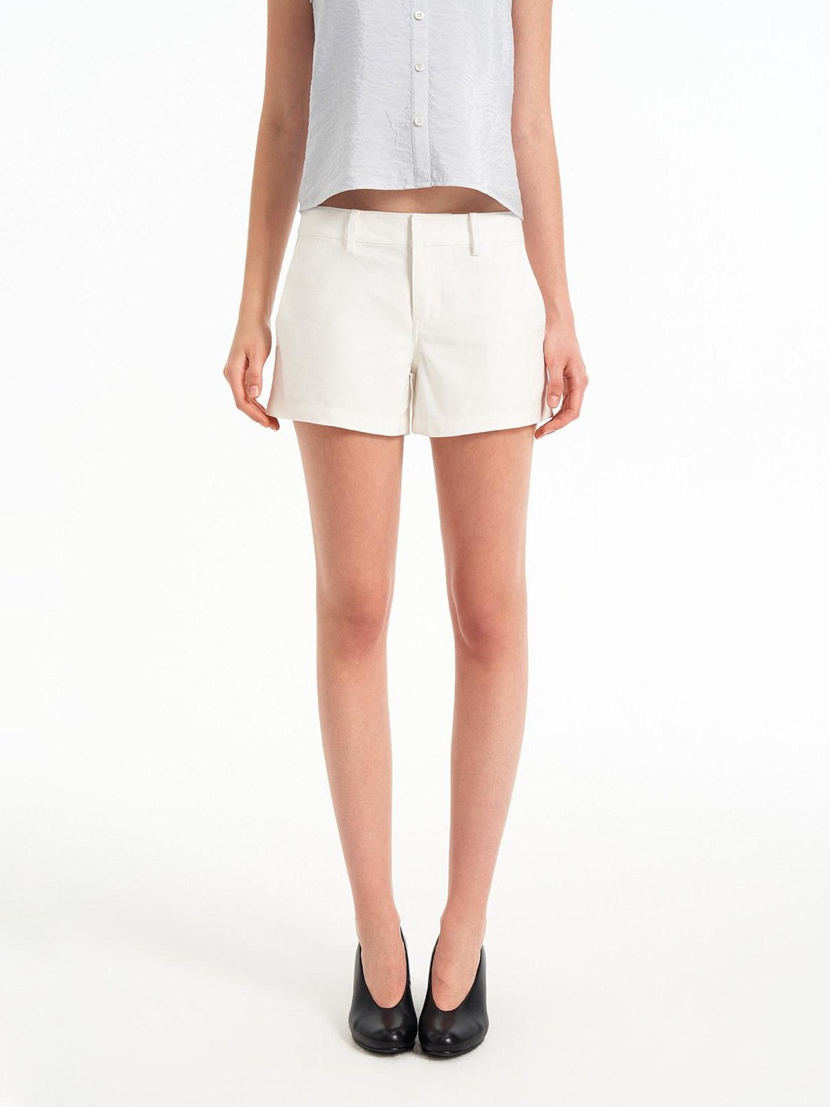 STRIKE A POSE Black White Straight Twill Wrinkle Resistant Women&