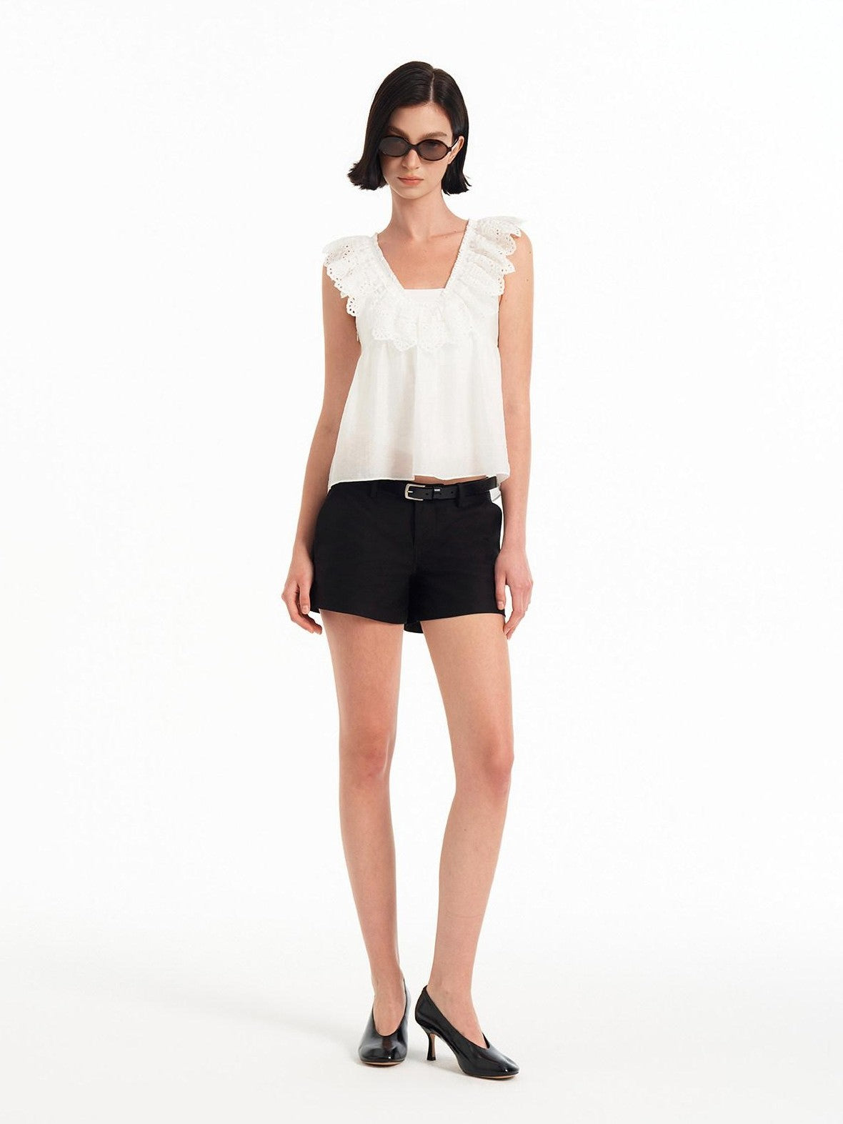 STRIKE A POSE Black White Straight Twill Wrinkle Resistant Women&