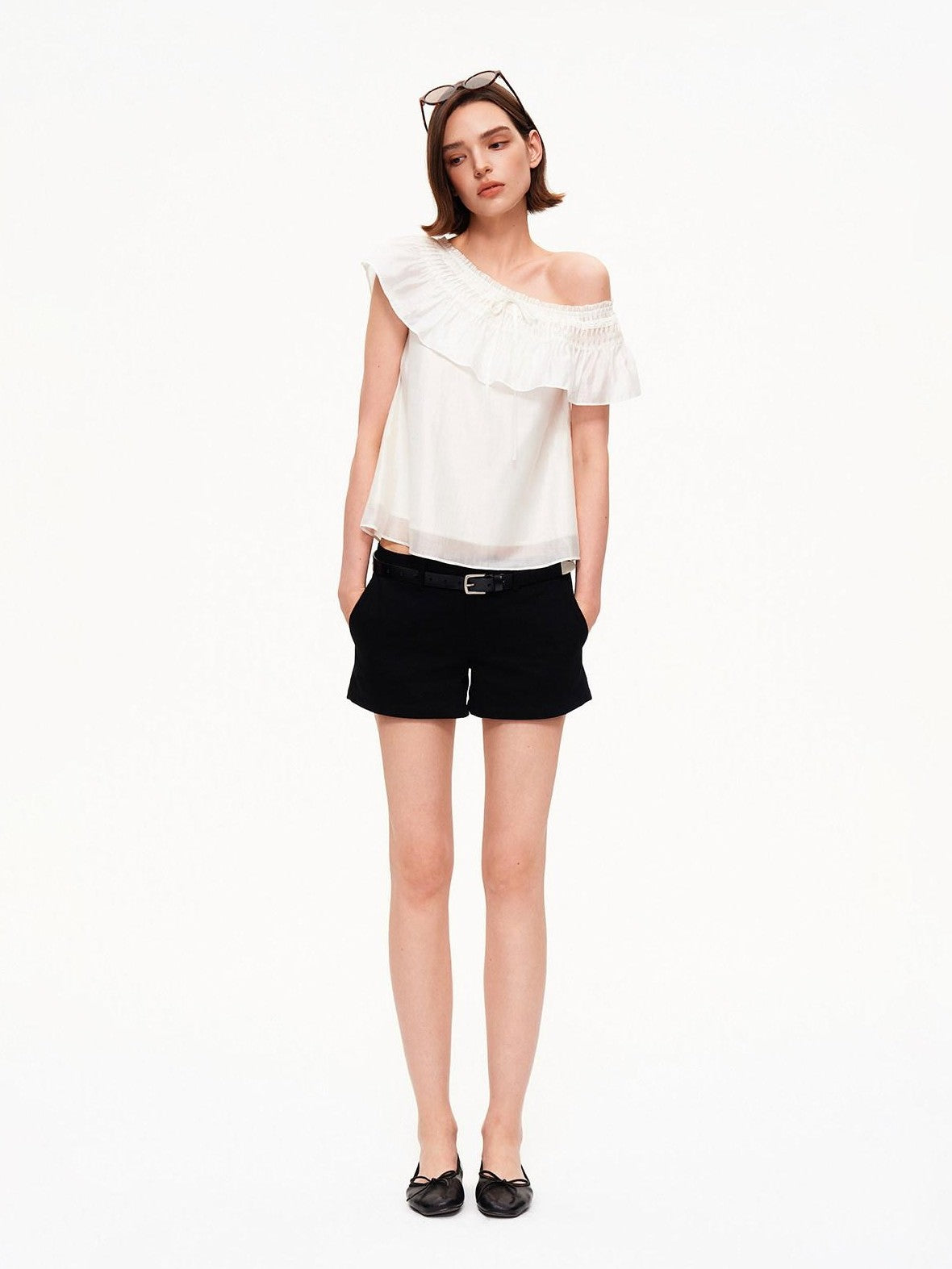STRIKE A POSE Blush Pink Ruffle Lace Diagonal Women&