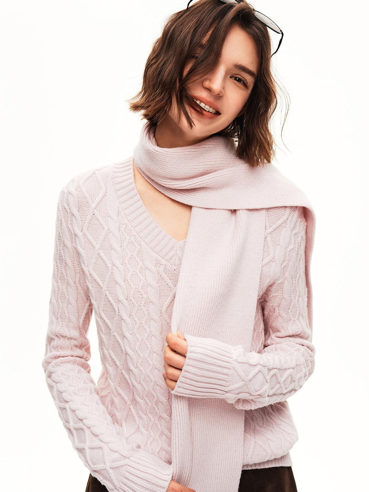 STRIKE A POSE Cable Knit Argyle V-neck Wool Blend Loose Fit Women&