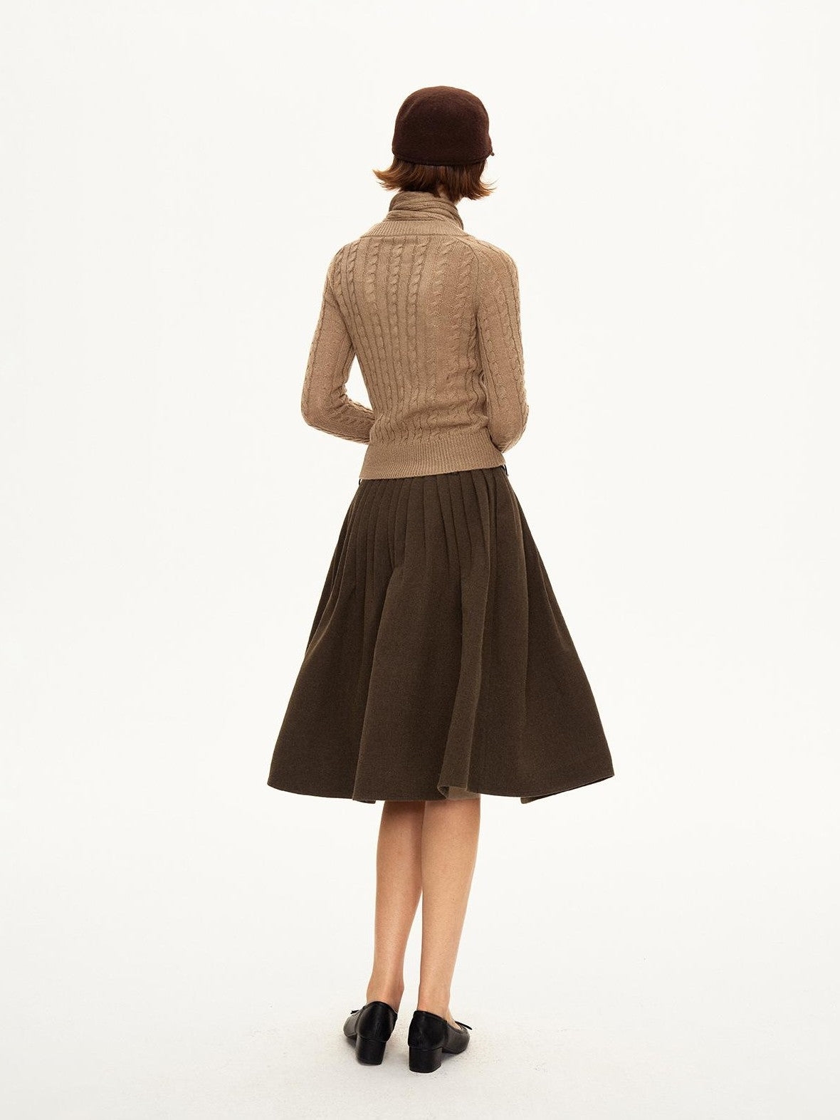 STRIKE A POSE Cable Knit V-neck Wool Blend Women&