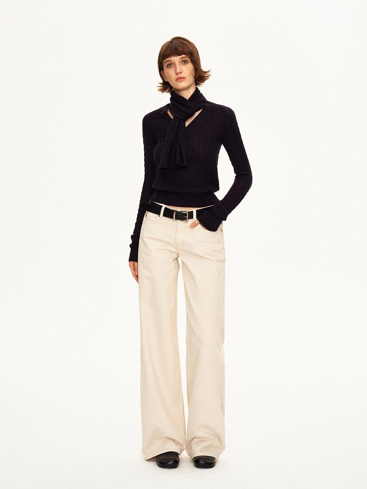 STRIKE A POSE Cable Knit V-neck Wool Blend Women&