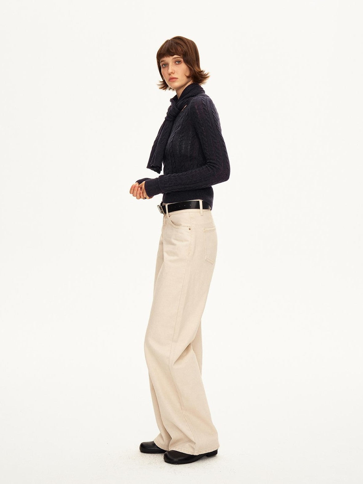 STRIKE A POSE Cable Knit V-neck Wool Blend Women&