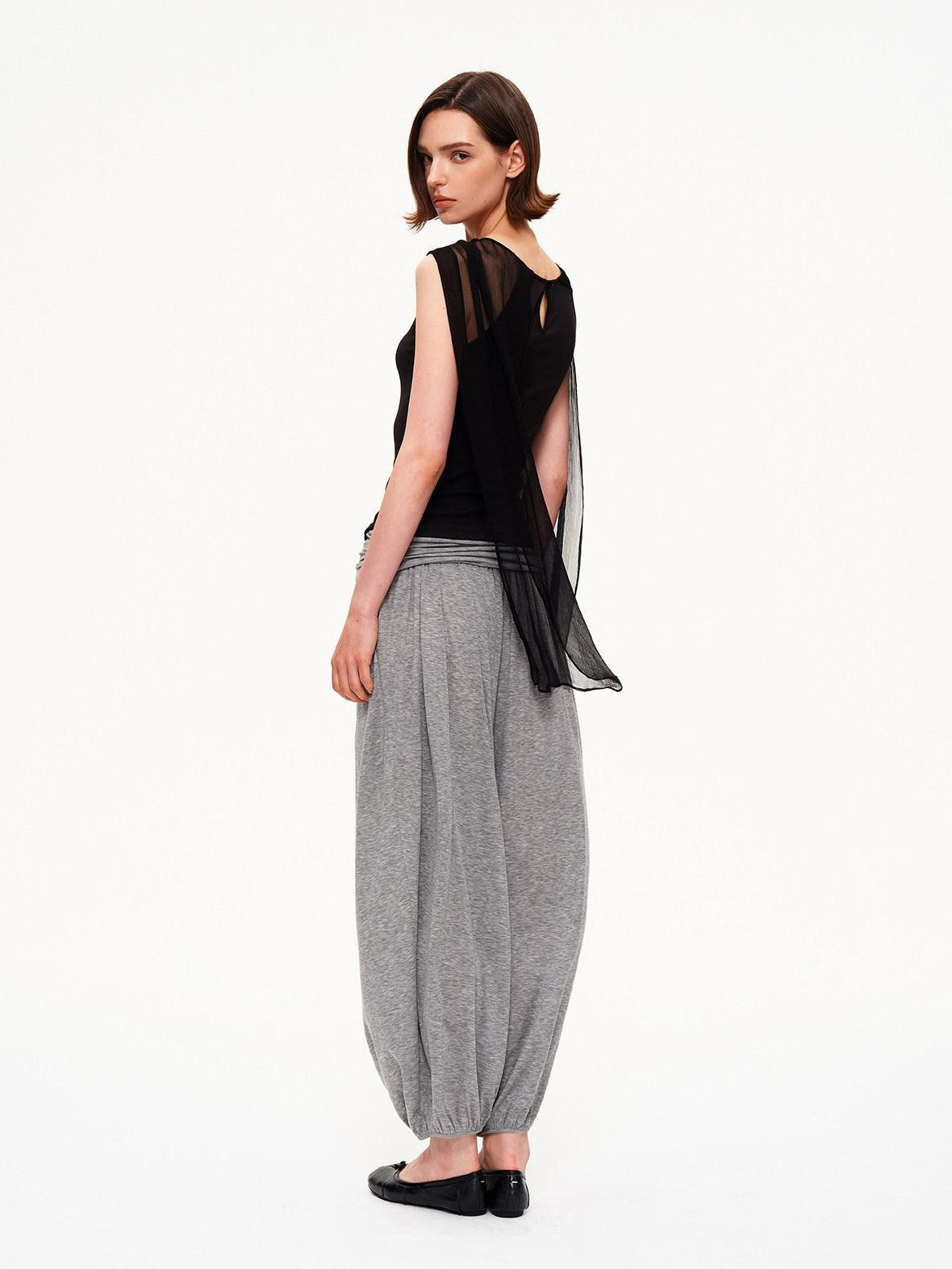 STRIKE A POSE Chiffon Shawl Pleated Neck Halter Knit Women&