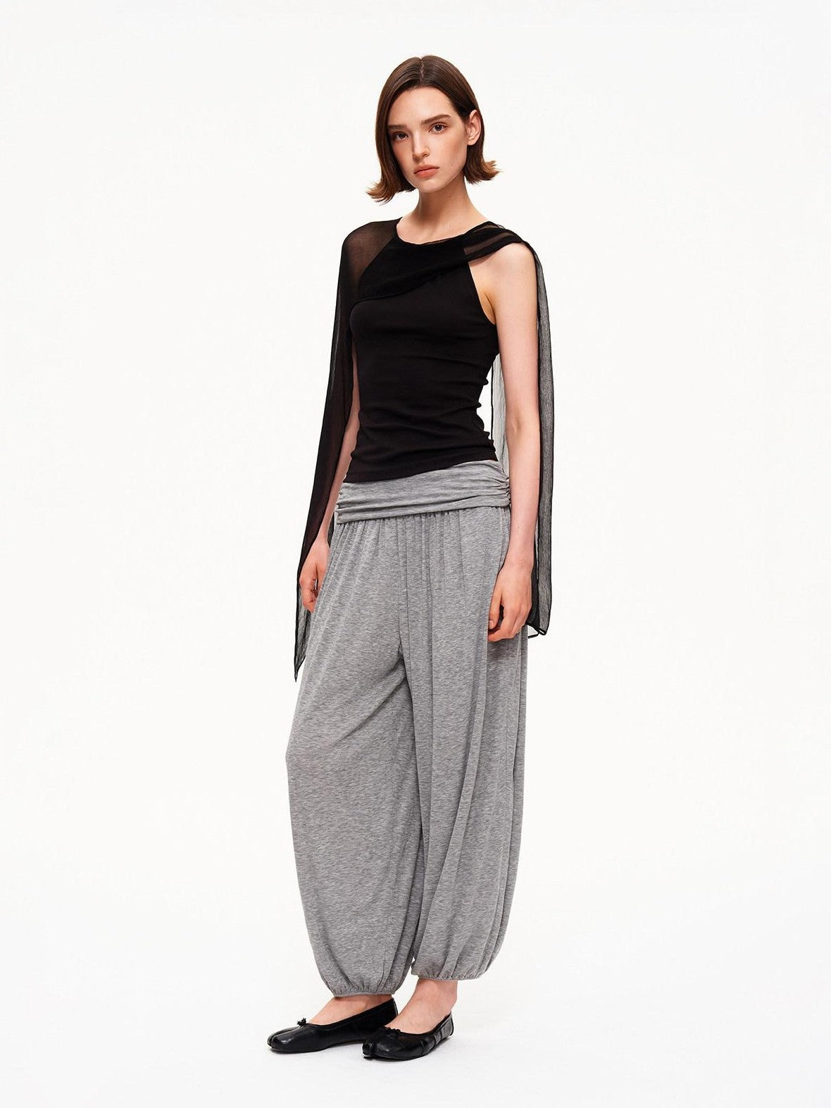 STRIKE A POSE Chiffon Shawl Pleated Neck Halter Knit Women&