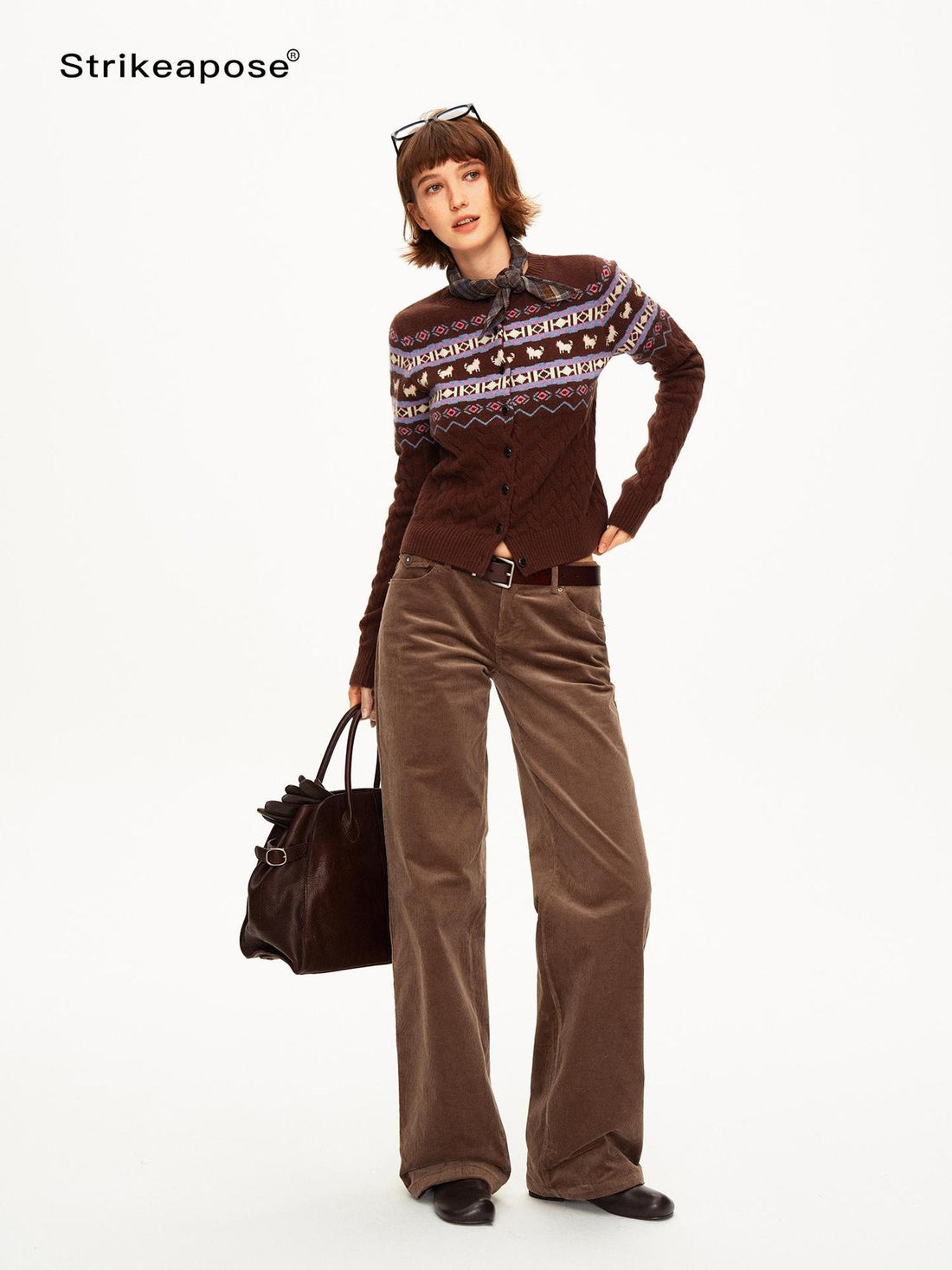 STRIKE A POSE Classic Low Waist Corduroy Casual Women&