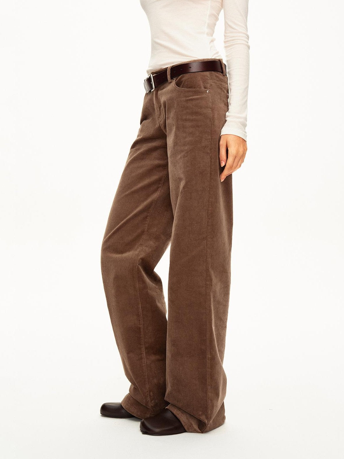 STRIKE A POSE Classic Low Waist Corduroy Casual Women&