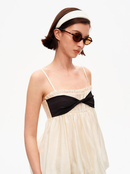 STRIKE A POSE Contrast Knot Ruffle Hem Bandeau Button Detail Women&