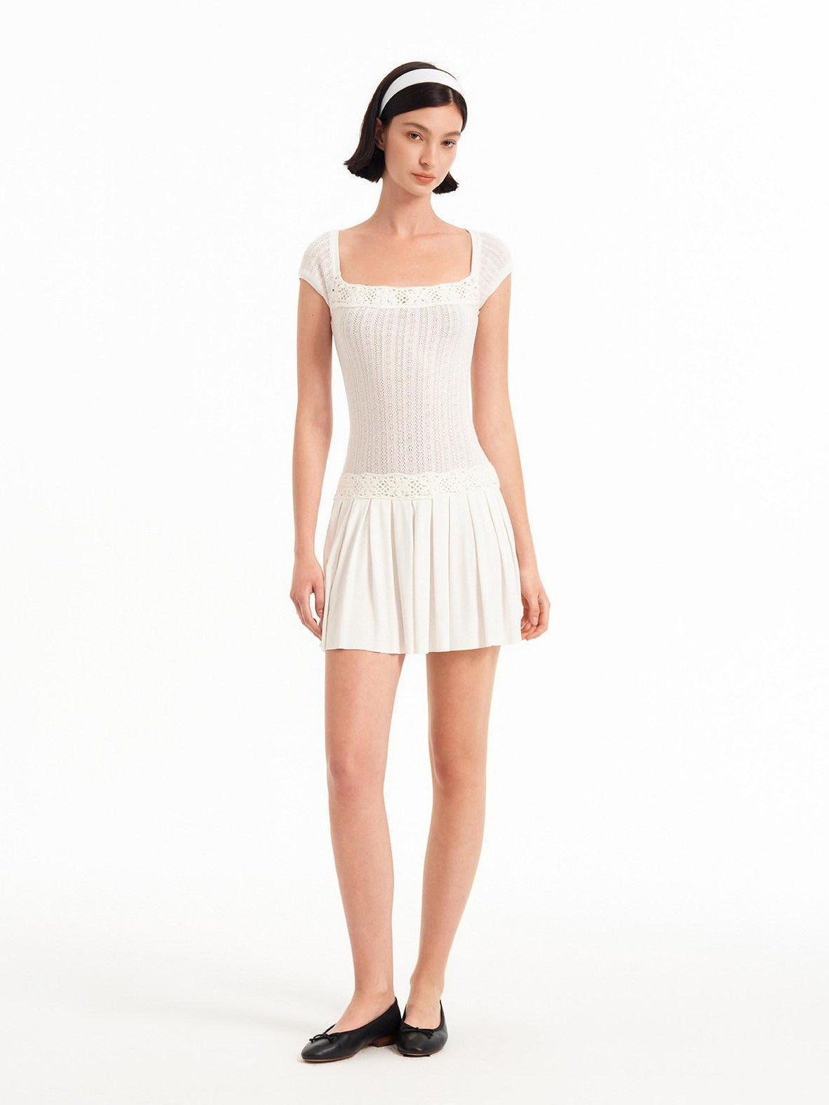 STRIKE A POSE Crochet Spliced Square Neck Pleated A Line Women&