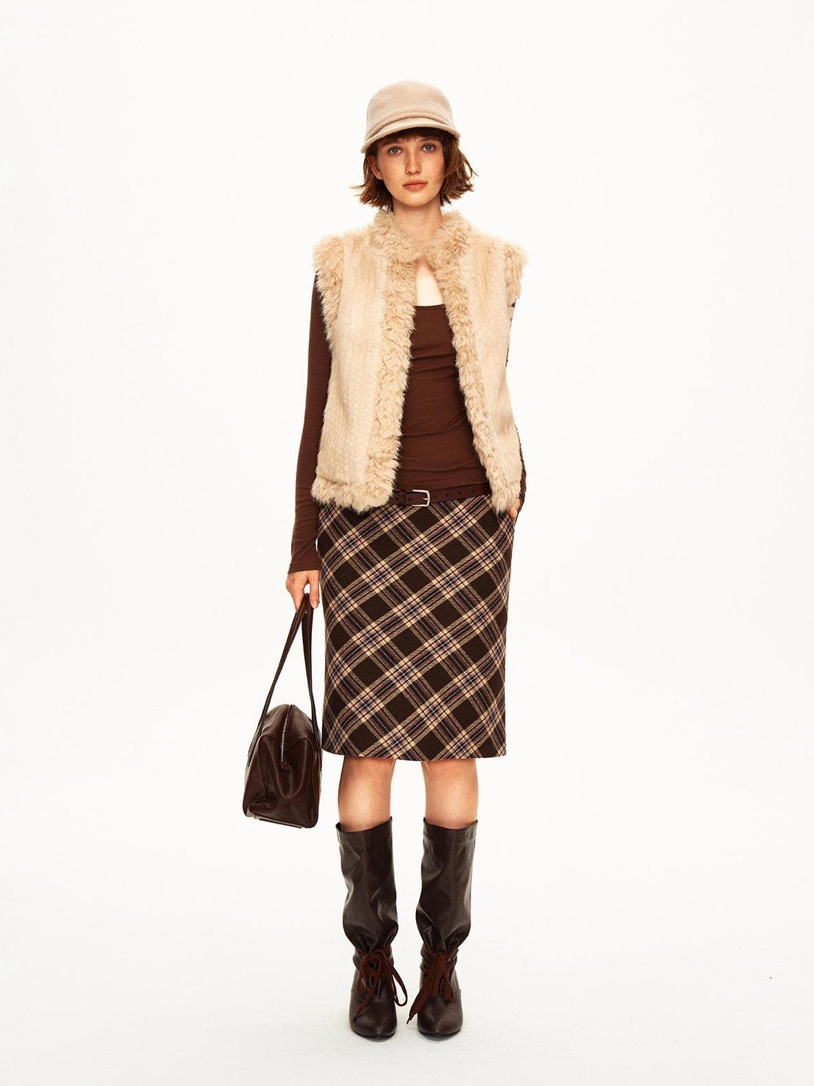STRIKE A POSE Cropped Fringe Textured Faux Fur Women&