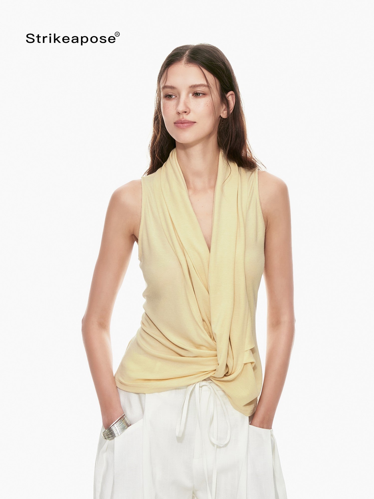 STRIKE A POSE Deep V Twist Knot Pleated Women&