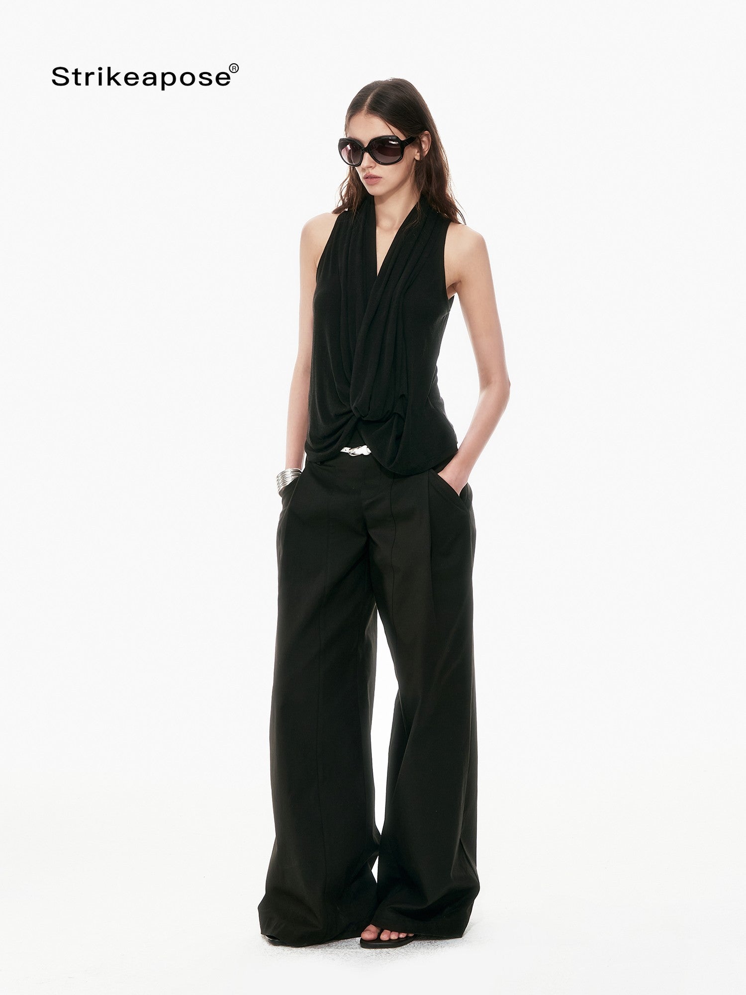 STRIKE A POSE Deep V Twist Knot Pleated Women&