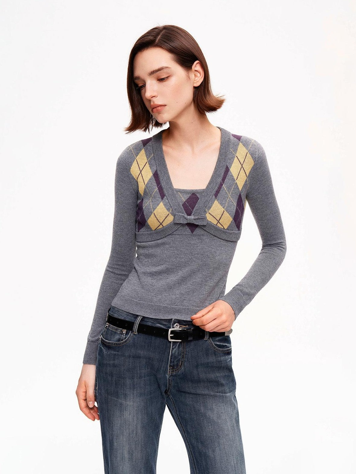 STRIKE A POSE Diamond Argyle V-neck Color Block Slim Fit Knit Women&