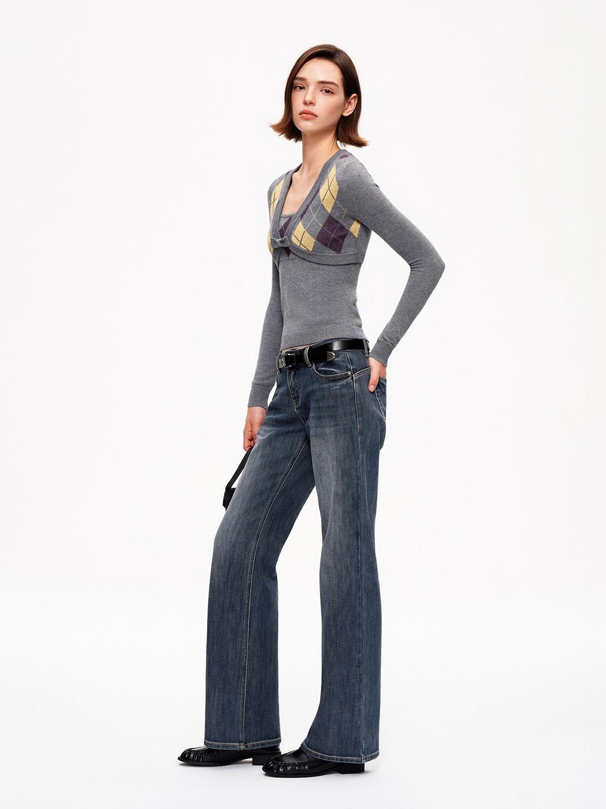 STRIKE A POSE Diamond Argyle V-neck Color Block Slim Fit Knit Women&