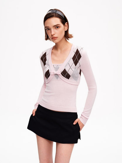 STRIKE A POSE Diamond Argyle V-neck Color Block Slim Fit Knit Women&