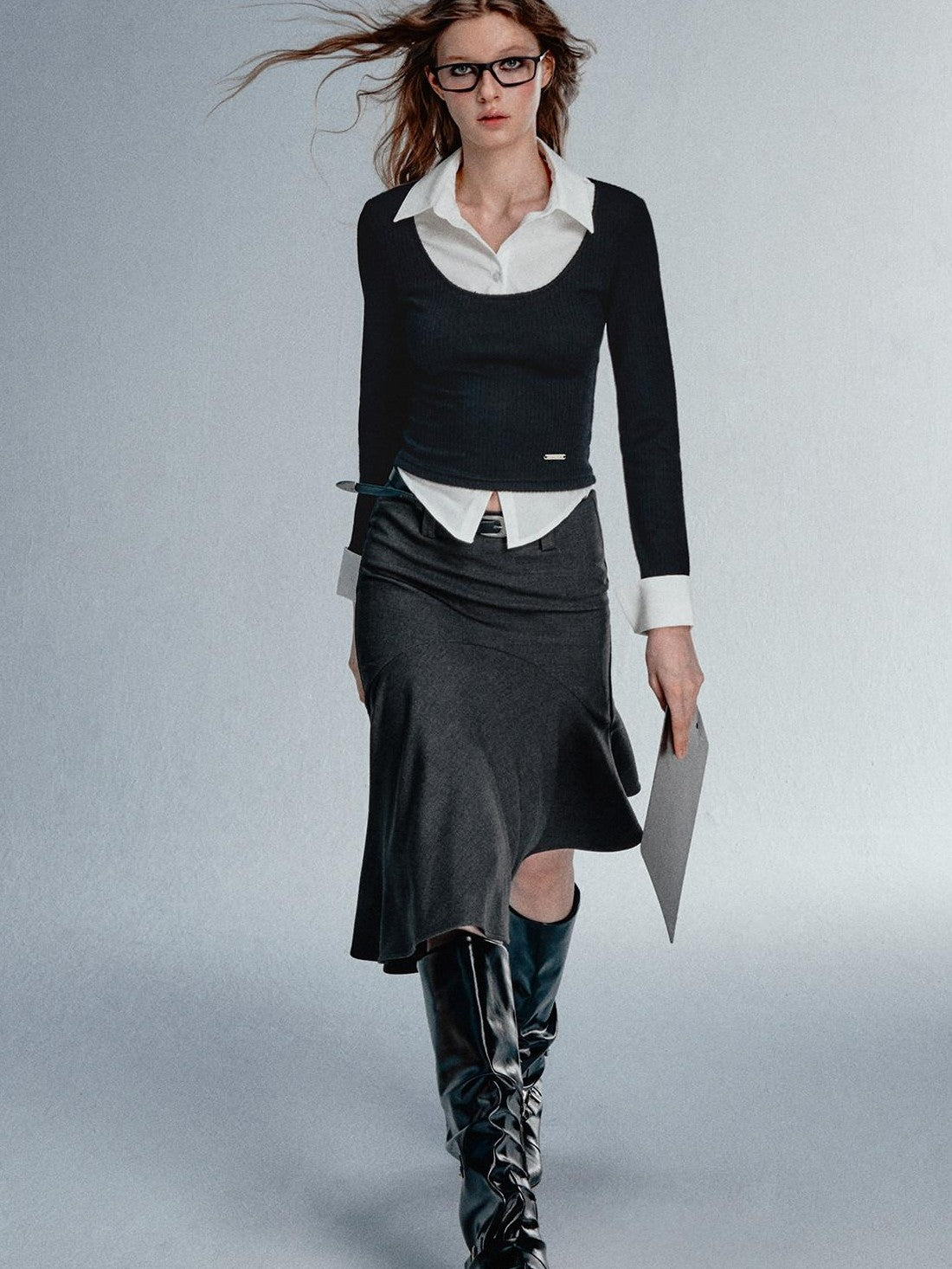 STRIKE A POSE Faux Layered U Neck Contrast Shirt Collar Women&