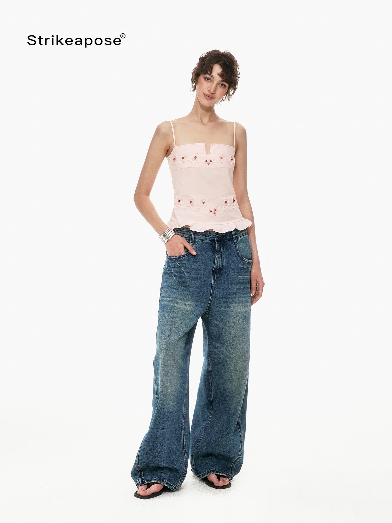 STRIKE A POSE Floral V-neck Rope Embroidery Ruffle Slim Fit Women&