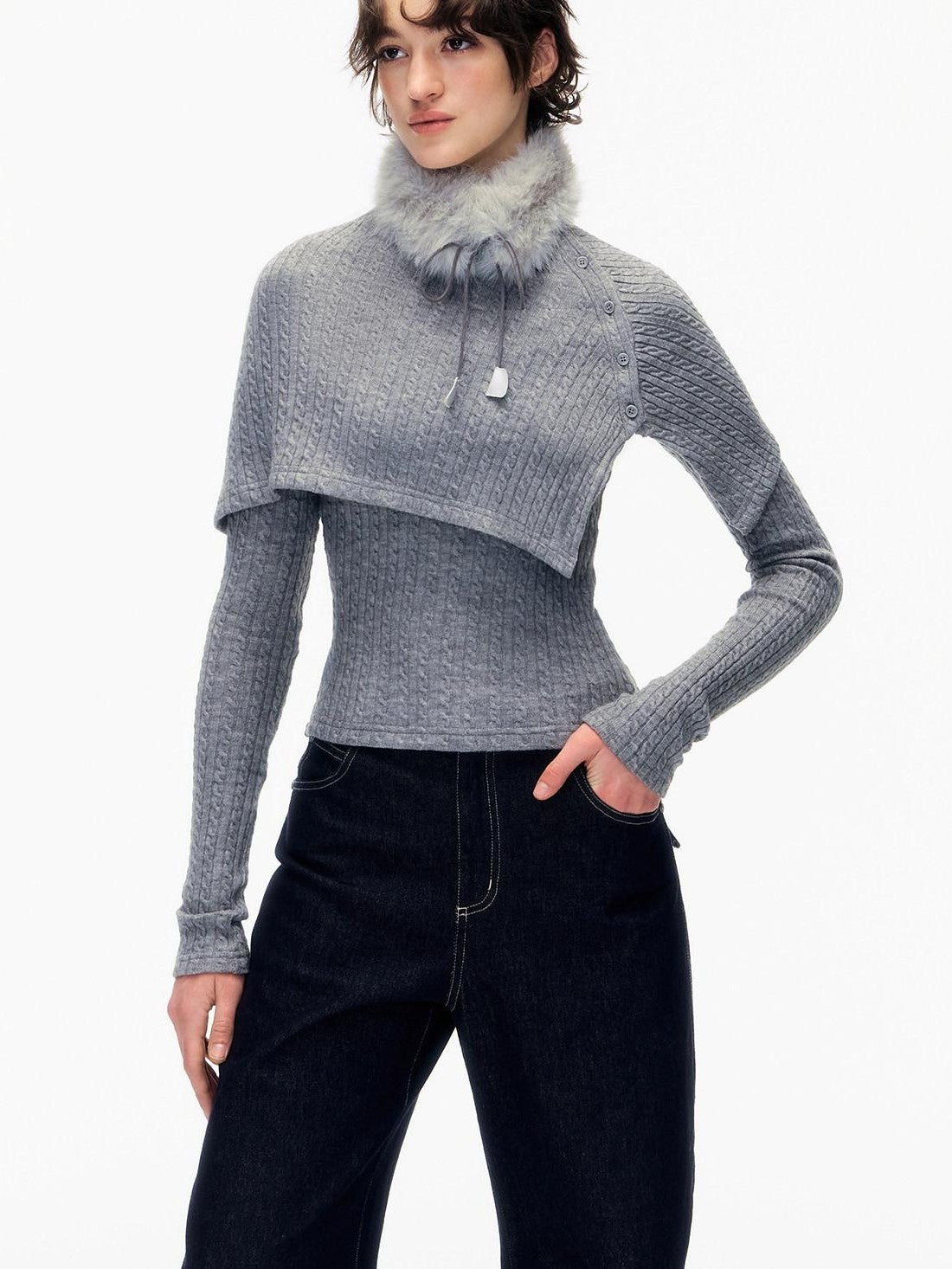 STRIKE A POSE Gray Cable Knit Fur Collar Cape Two Piece Women&