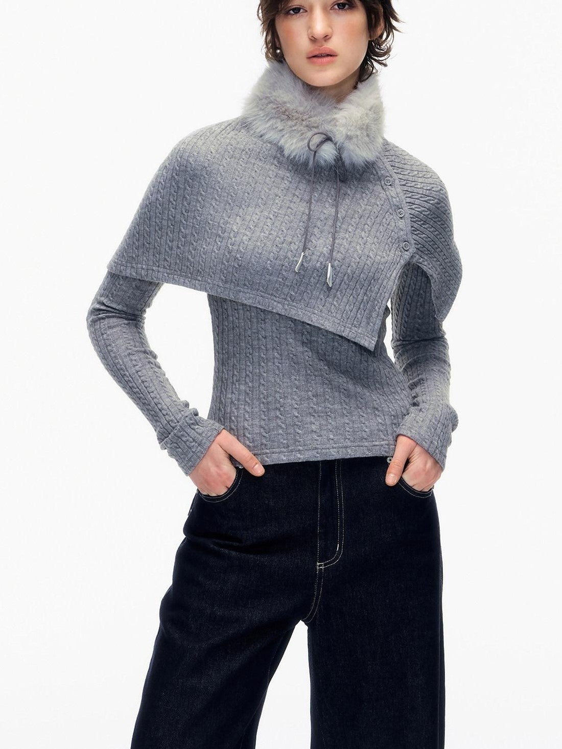 STRIKE A POSE Gray Cable Knit Fur Collar Cape Two Piece Women&