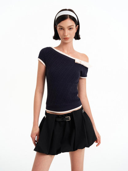 STRIKE A POSE Gray Lace Trim Bow Asymmetric Cable Knit Women&