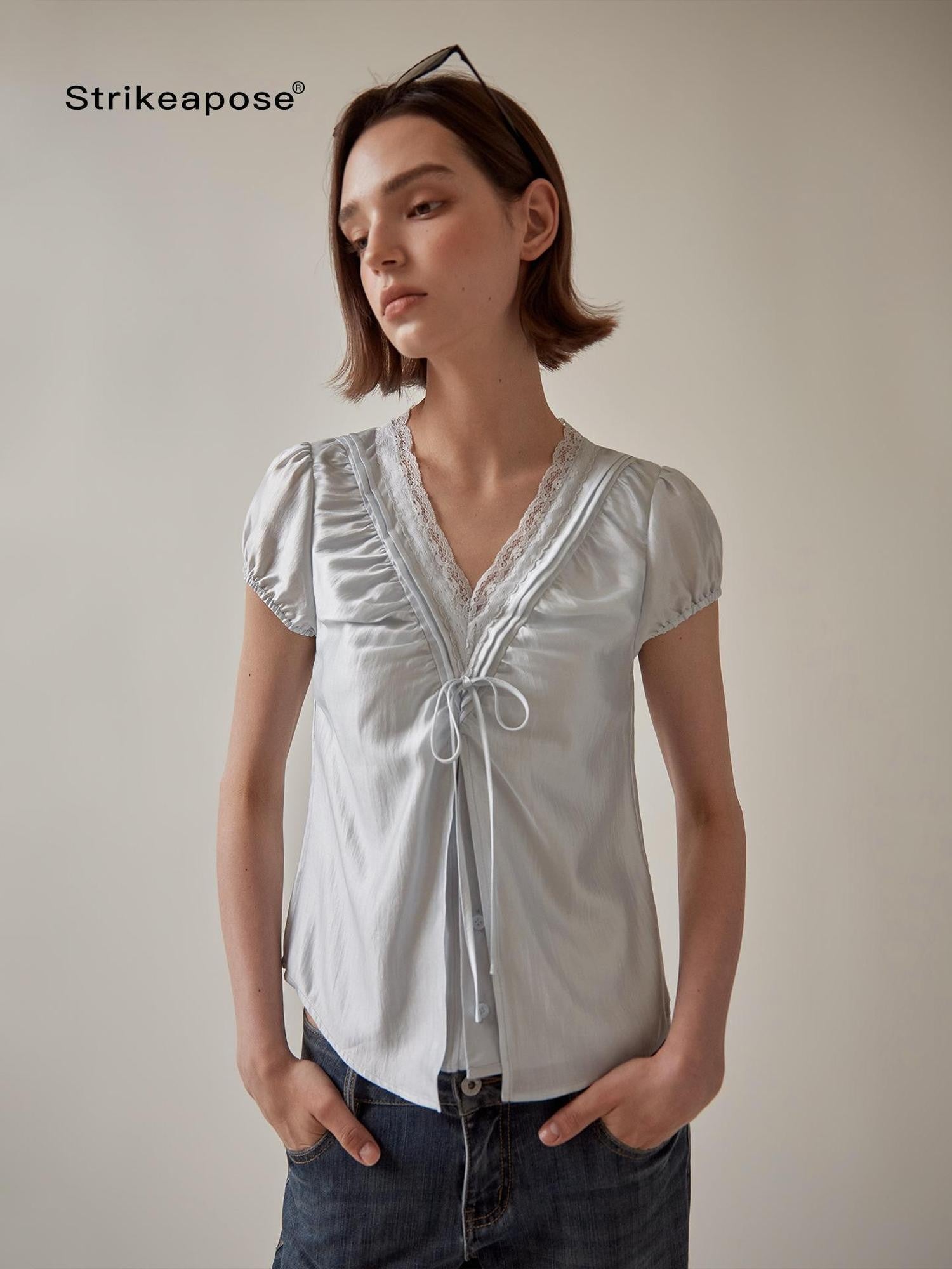 STRIKE A POSE Lace Trim V-neck Shirred Puff Sleeve Women&