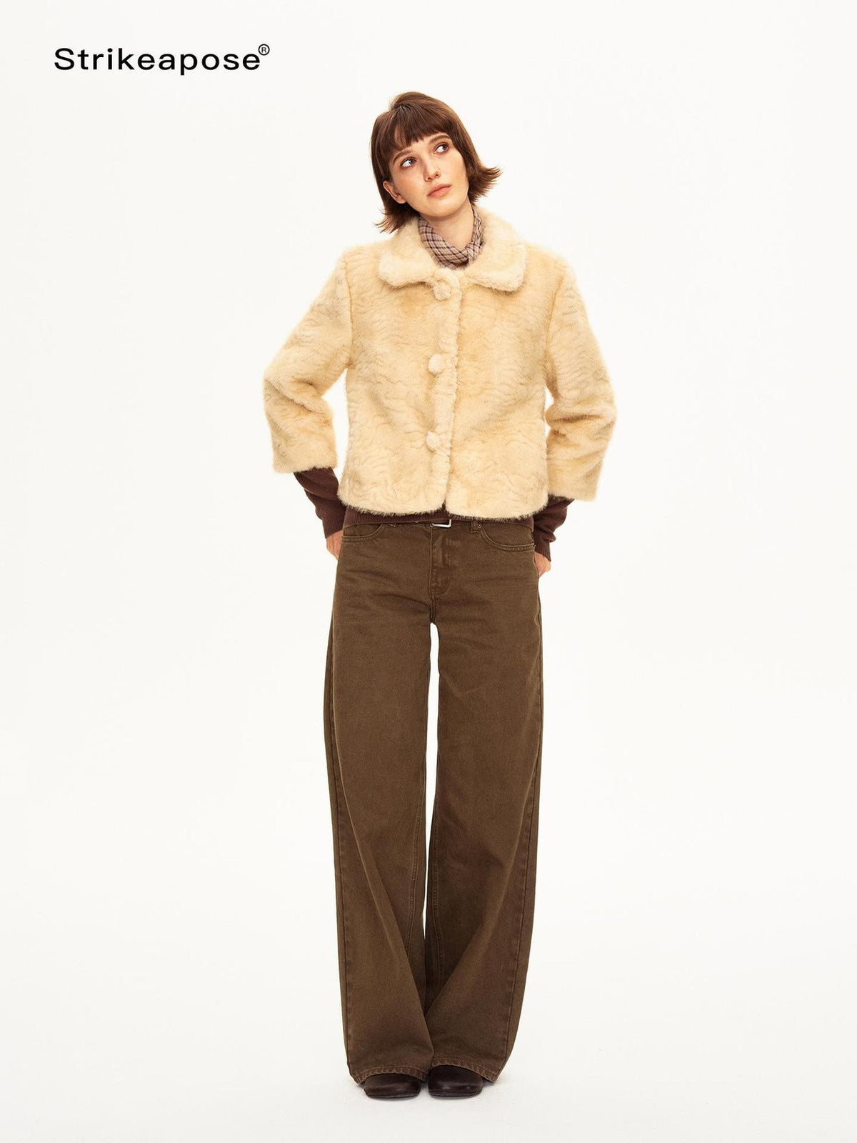 STRIKE A POSE Lapel Collar Three Quarter Sleeve Cropped Women&