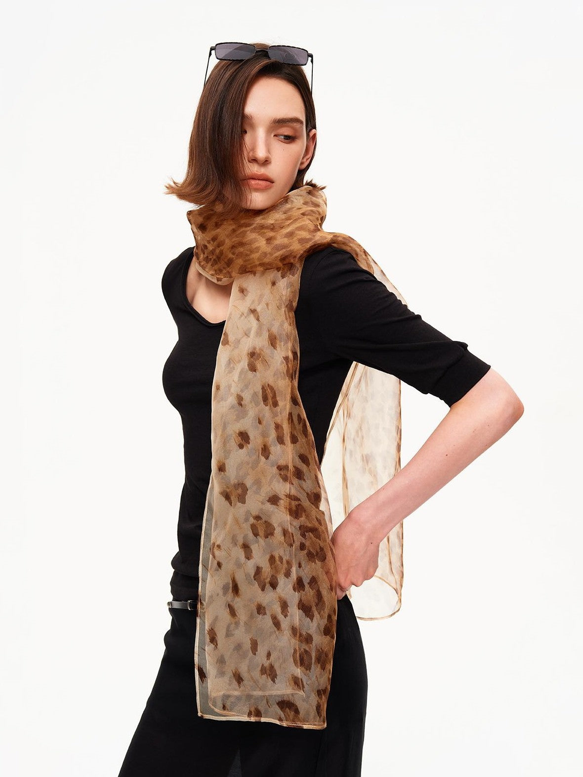 STRIKE A POSE Leopard Print Overlock Hem Women&