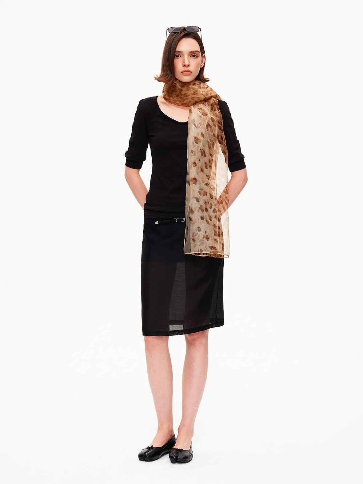 STRIKE A POSE Leopard Print Overlock Hem Women&