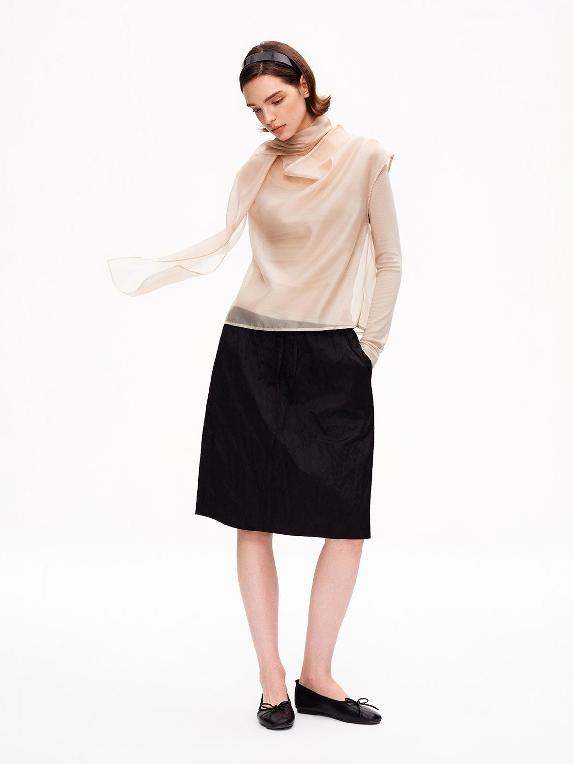STRIKE A POSE Metallic Textured Pleated Drawstring Women&