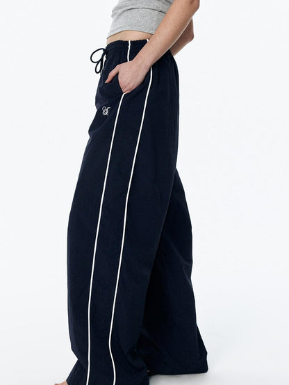 STRIKE A POSE Navy Colorblock Drapey Cargo Slight Flare Women&