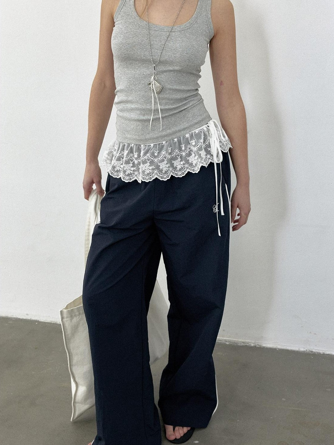 STRIKE A POSE Navy Colorblock Drapey Cargo Slight Flare Women&