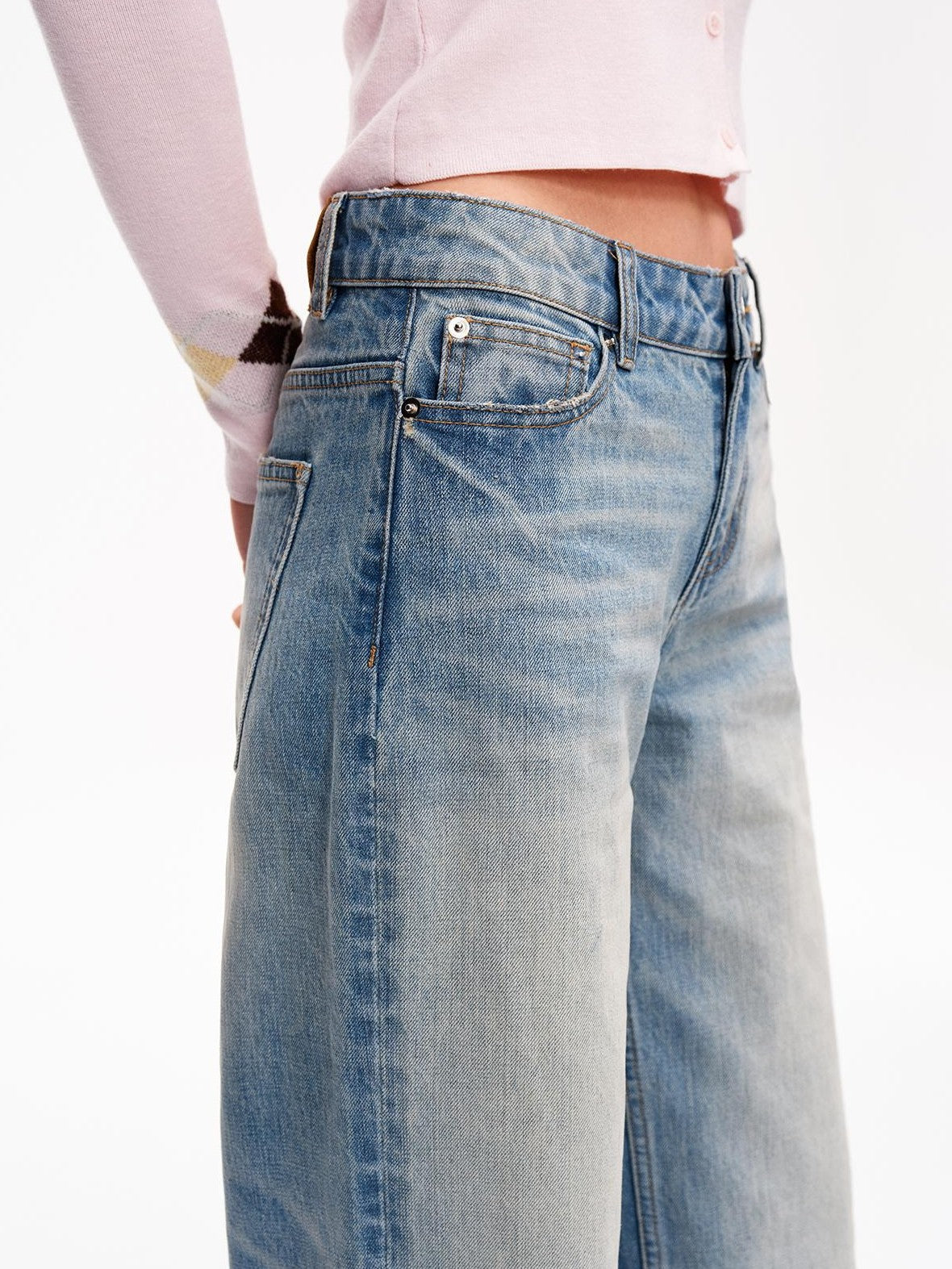STRIKE A POSE Ombre Washed Distressed Low Rise Women&