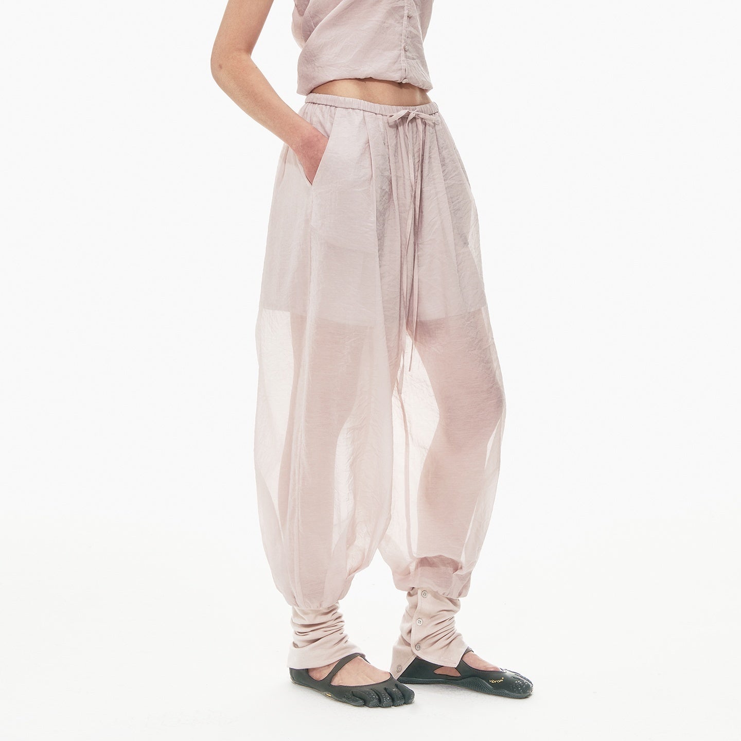 STRIKE_A_POSE_Pink_Halter_Crop_Vest_Drawstring_Balloon_Pants_Women&