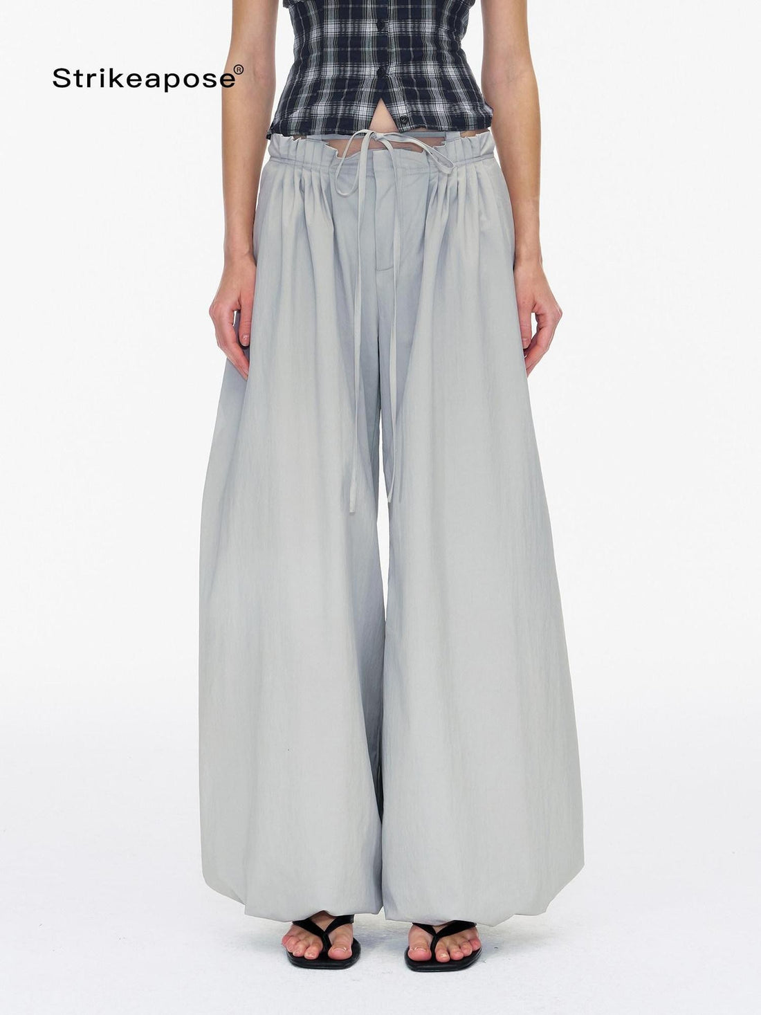 STRIKE A POSE Pleated Drawstring Tulip Cargo Women&