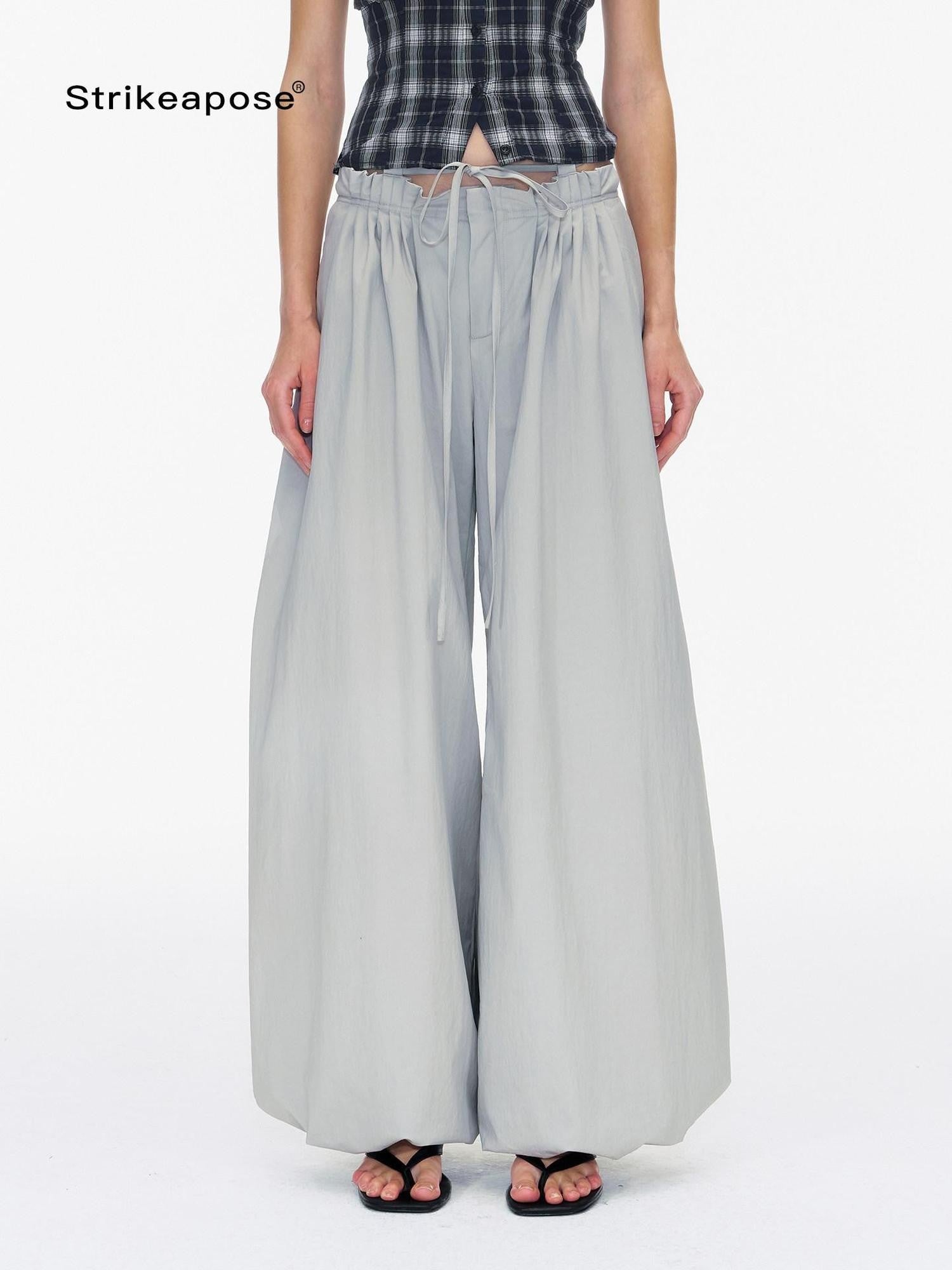 STRIKE A POSE Pleated Drawstring Tulip Cargo Women&