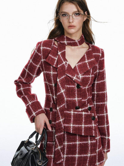 STRIKE A POSE Red Plaid Lapel Button Vintage Women&
