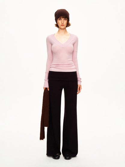 STRIKE A POSE Ribbed Trim V-neck Solid Wool Women&