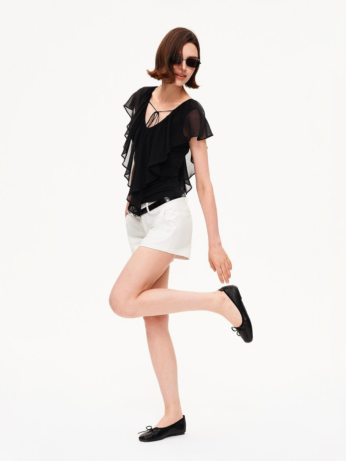 STRIKE A POSE Ruffle Trim V-neck Knit Lyocell Women&
