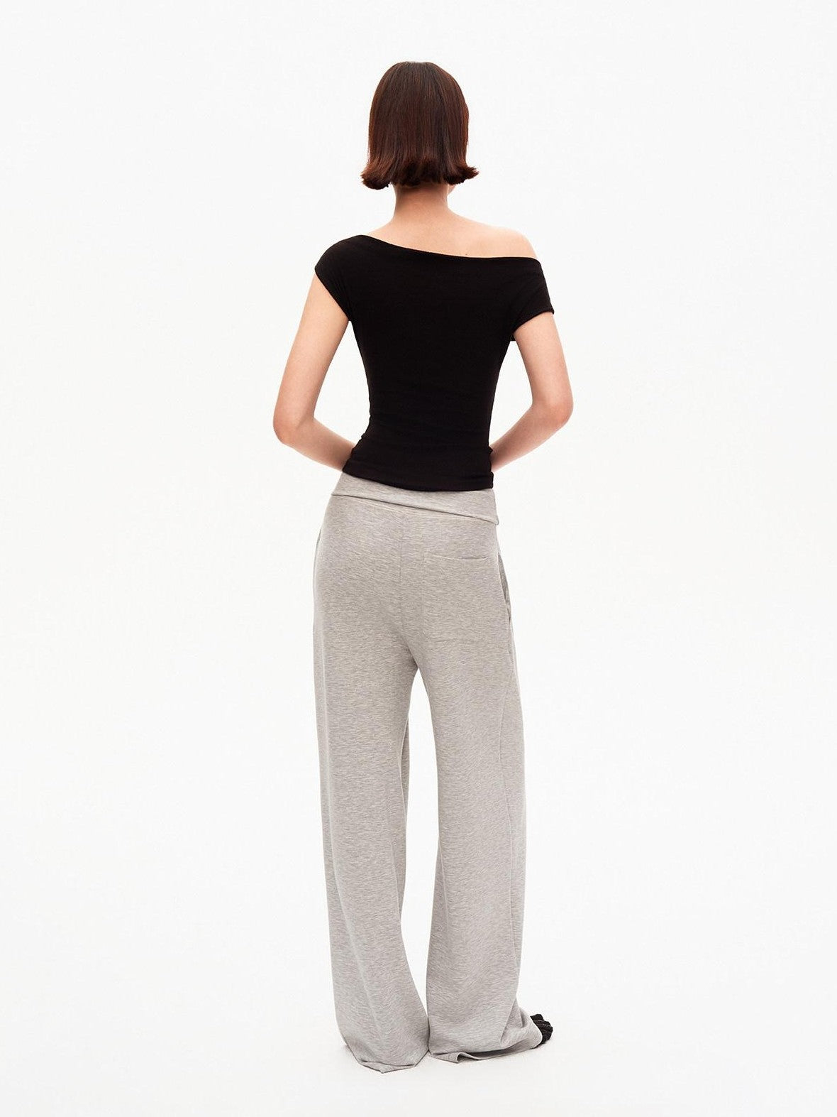 STRIKE A POSE Soft Wool Knit Asymmetrical Slim Women&