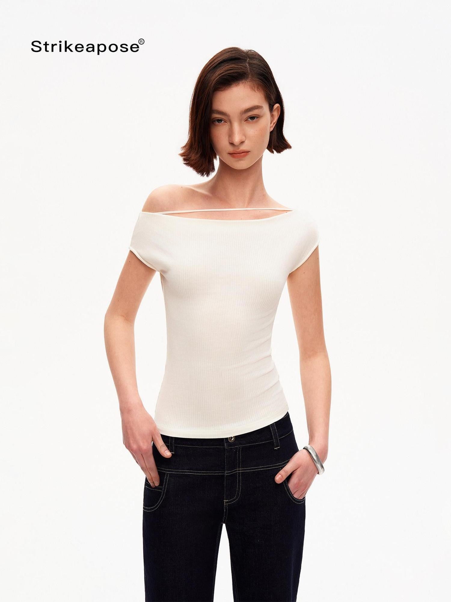 STRIKE A POSE Soft Wool Knit Asymmetrical Slim Women&